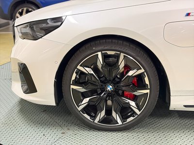 2025 BMW 5 SERIES 缩略图 19