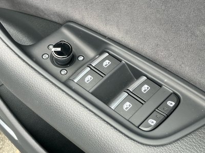 صورة مصغرة 26 لـ 2025 AUDI Q8