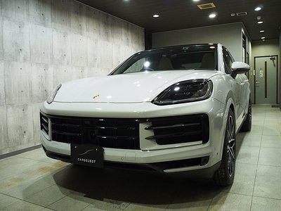 PORSCHE CAYENNE COUPE - 4