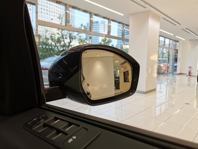 2025 LAND Rover DISCOVERY SPORT — миниатюра 19