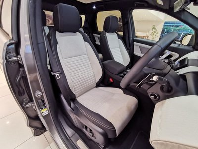 2025 LAND Rover DISCOVERY SPORT — миниатюра 33