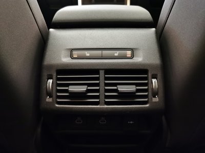 2025 LAND Rover DISCOVERY SPORT — миниатюра 13