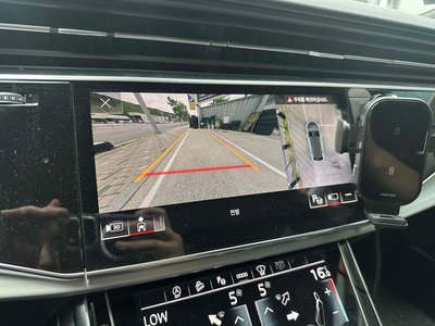 2022 AUDI Q8 photo 9