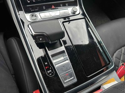 2022 AUDI Q8 photo 7