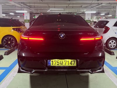 BMW 7 SERIES - 2