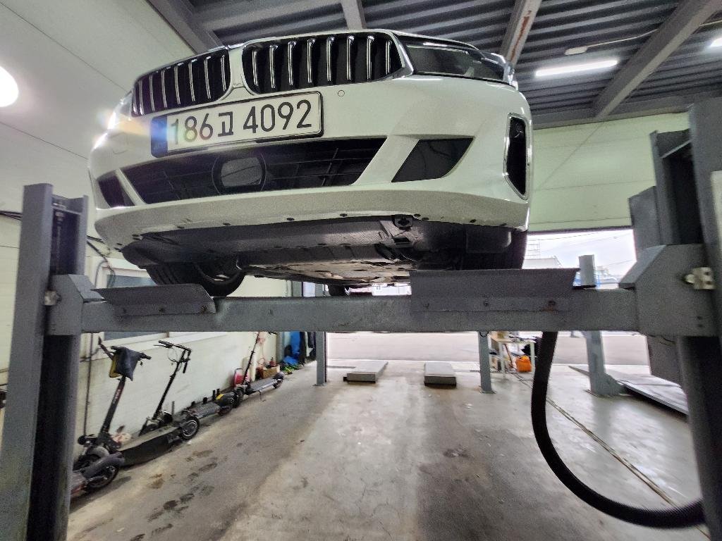 BMW 6 SERIES GT - View 1