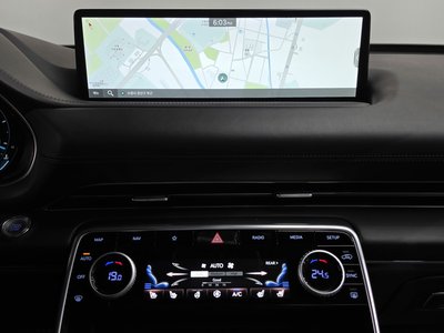 2022 Genesis GV80 thumbnail 19
