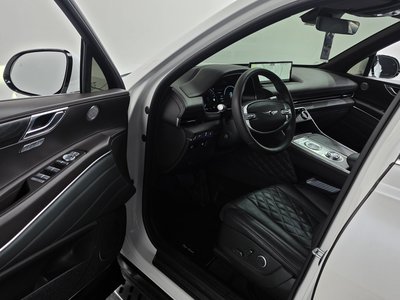 2022 Genesis GV80 thumbnail 13