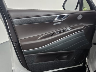 2022 Genesis GV80 thumbnail 14