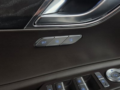 2022 Genesis GV80 thumbnail 31