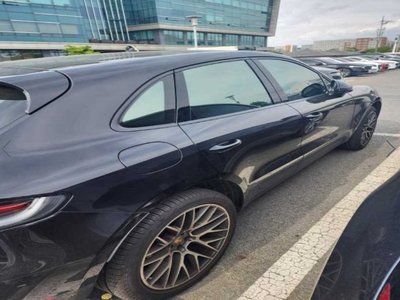 PORSCHE MACAN - 3