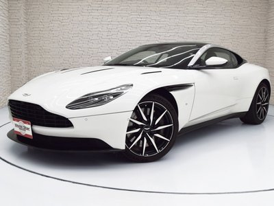 صورة 3 لـ 2017 Aston Martin DB11