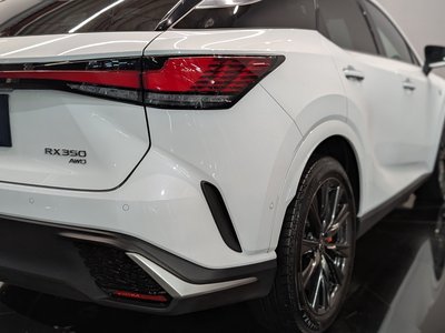 صورة مصغرة 12 لـ 2023 Lexus RX
