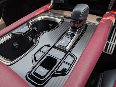 صورة مصغرة 20 لـ 2023 Lexus RX