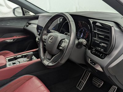 صورة مصغرة 16 لـ 2023 Lexus RX