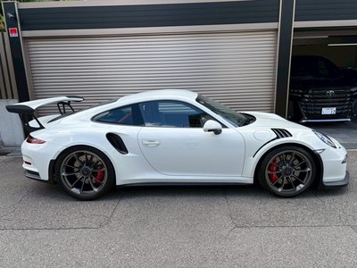 PORSCHE 911 - 8