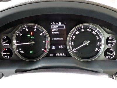2017 Toyota LAND CRUISER 200 — фото 12