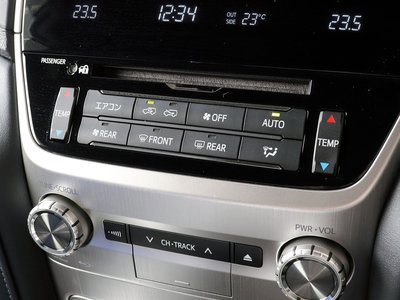 2017 Toyota LAND CRUISER 200 — фото 14