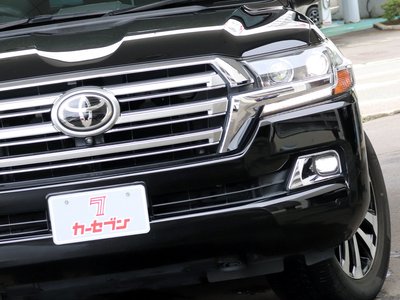 صورة 9 لـ 2017 Toyota LAND CRUISER 200