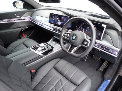 2025 BMW 7 SERIES thumbnail 30