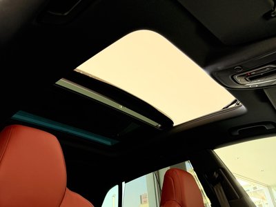 صورة 7 لـ 2024 AUDI SQ8