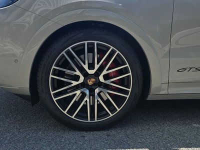 2024 Porsche CAYENNE 照片 6