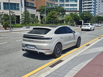 2024 Porsche CAYENNE 照片 4