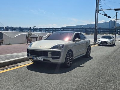 2024 Porsche CAYENNE 照片 1