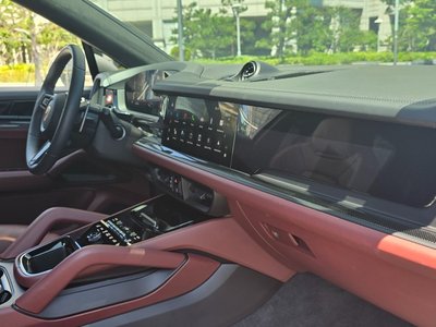 صورة مصغرة 12 لـ 2024 Porsche CAYENNE