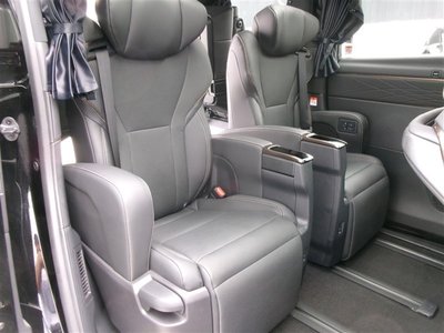2024 Toyota ALPHARD thumbnail 31
