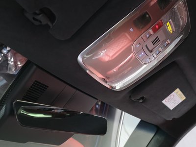 2024 Genesis GV70 thumbnail 31