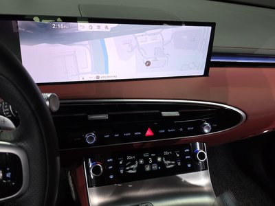 2024 Genesis GV70 thumbnail 21
