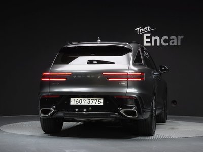 صورة 4 لـ 2024 Genesis GV70