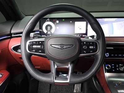 2024 Genesis GV70 thumbnail 19