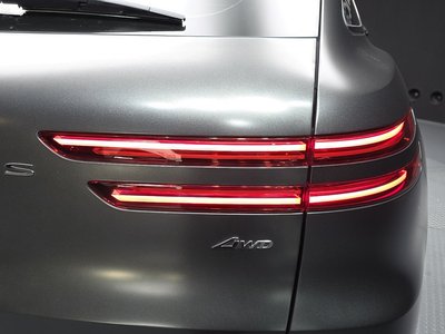 صورة 10 لـ 2024 Genesis GV70