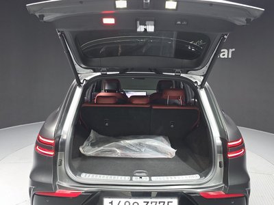 2024 Genesis GV70 thumbnail 26