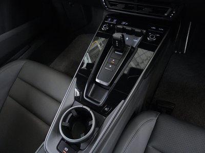 صورة مصغرة 14 لـ 2021 Porsche 911