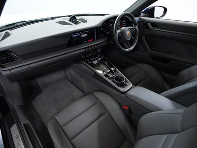 صورة مصغرة 30 لـ 2021 Porsche 911