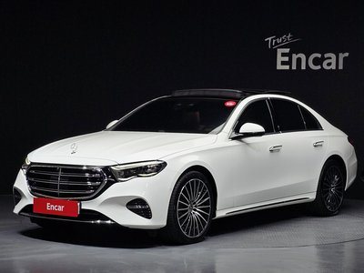 MERCEDES-BENZ E-CLASS - 1