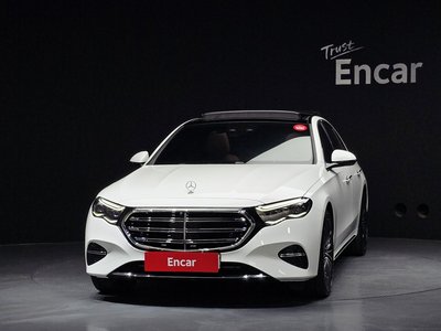 MERCEDES-BENZ E-CLASS - 2