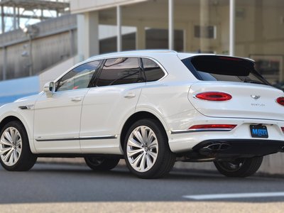 BENTLEY BENTAYGA - 3