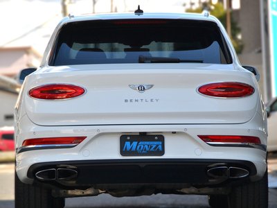 BENTLEY BENTAYGA - 5