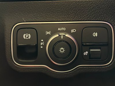 MERCEDES-BENZ GLB - 7