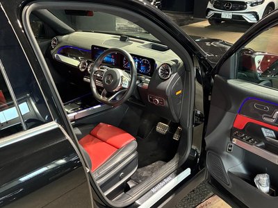 MERCEDES-BENZ GLB - 8