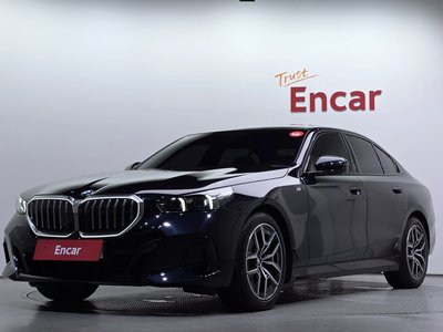 BMW 5 SERIES - 1