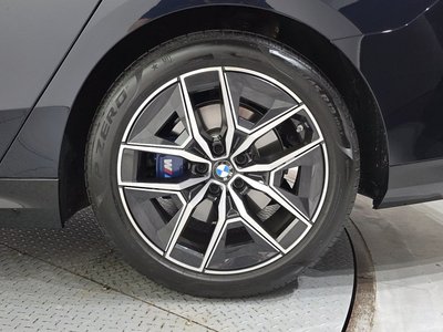 BMW 5 SERIES - 8