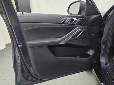 2022 BMW X6 thumbnail 14