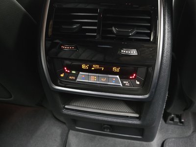 2022 BMW X6 thumbnail 29