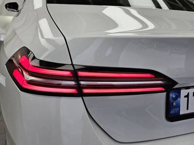 2024 BMW 5 SERIES photo 10