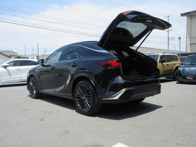 صورة 5 لـ 2025 Lexus RX